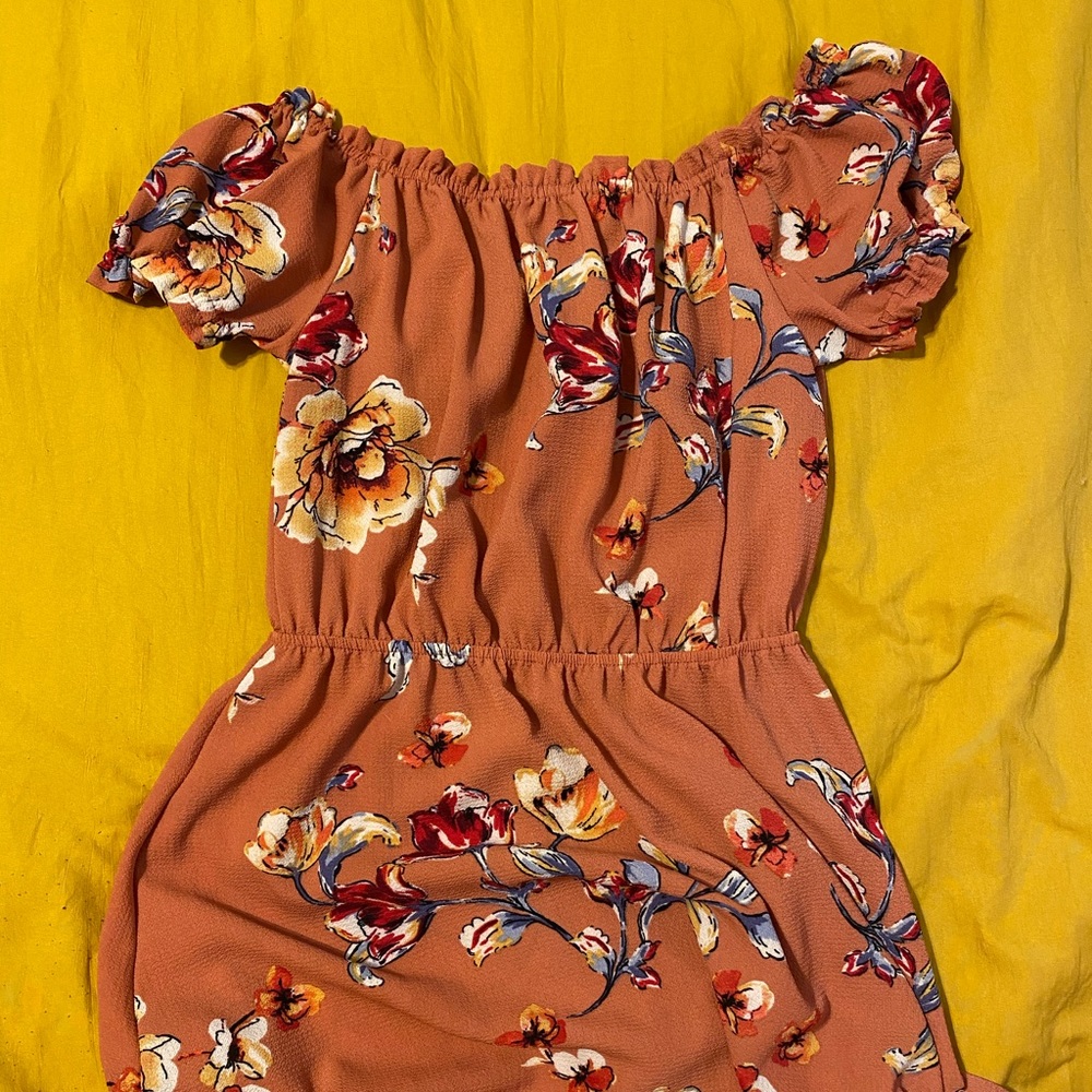 FLORAL OFF THE SHOULDER PIECE